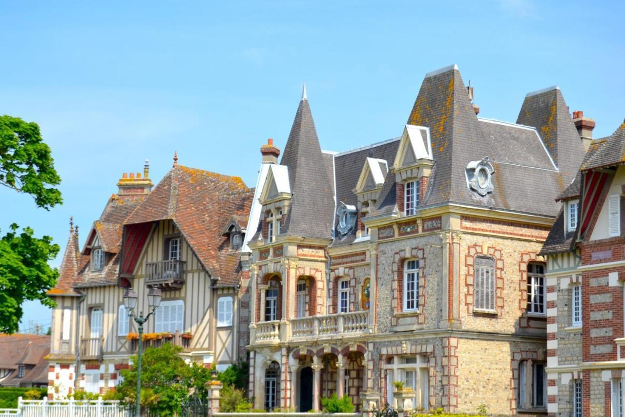 Charmant 2 Pieces A 500 M Des Plages Et Du Centre 꺄부흐 외부 사진