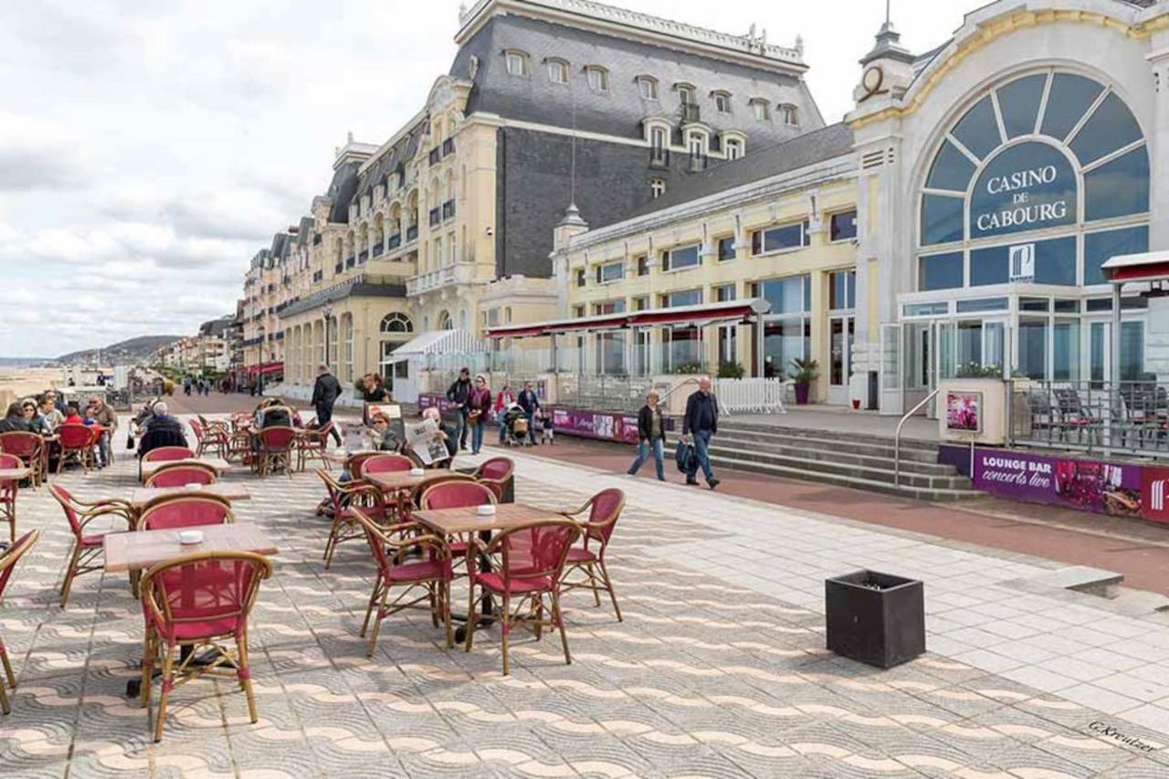 Charmant 2 Pieces A 500 M Des Plages Et Du Centre 꺄부흐 외부 사진